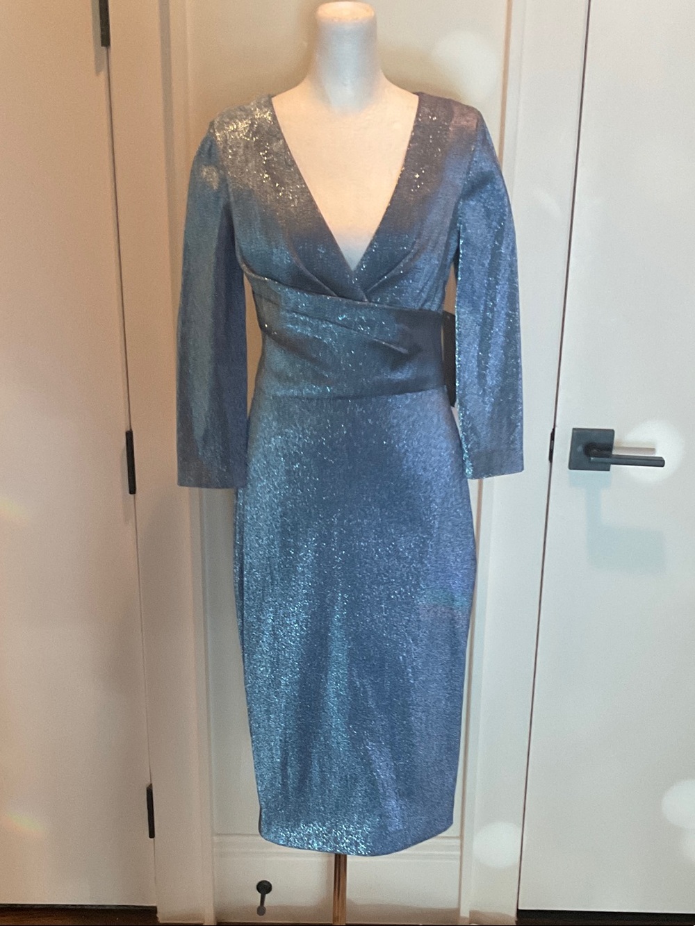 Theia Metallic Blue V-Neck Long Sleeve Midi Dress